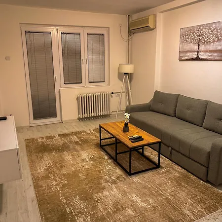 On The Main Square Appartement *