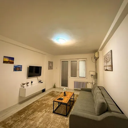 On The Main Square Appartement *